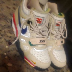 Men Nike sneakers